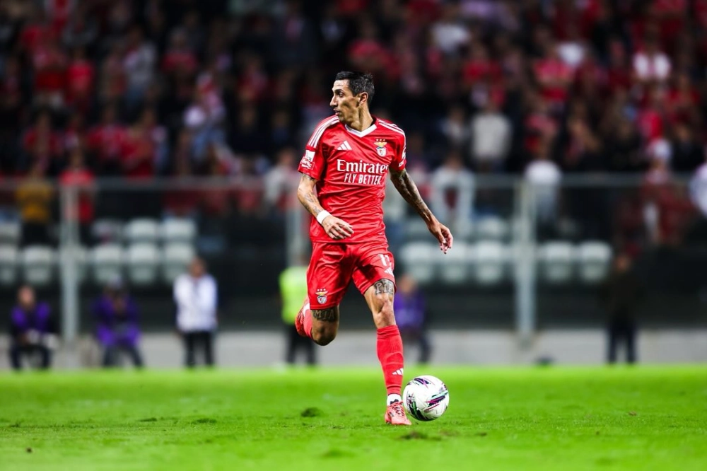 Ángel Di María thiên thần, huyền thoại của bóng đá Argentina