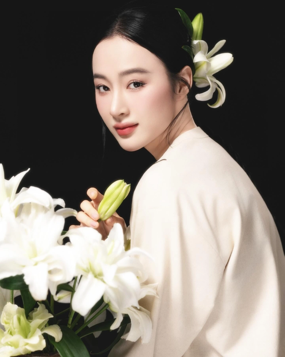 Angela Phương Trinh sinh năm bao nhiêu cô sinh năm 1995