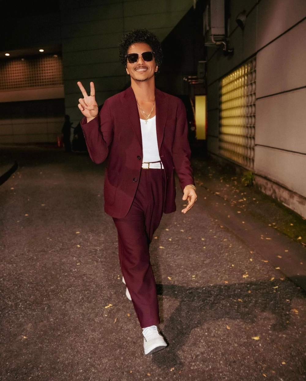 Die with a smile Bruno Mars bản song ca huyền thoại cùng Lady Gaga