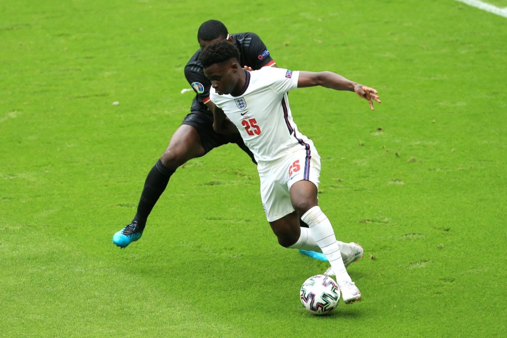 Bukayo Saka cậu bé vàng của Arsenal và ngôi sao hàng đầu tuyển Anh