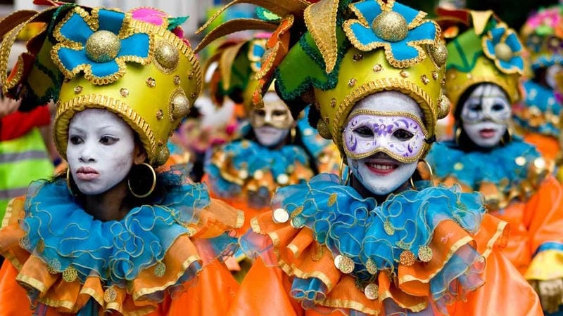 Thức dậy cùng Carnaval Hạ Long ấn tượng