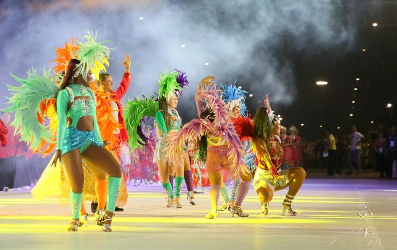 Gợi ý những bức Carnaval Hạ Long hấp dẫn