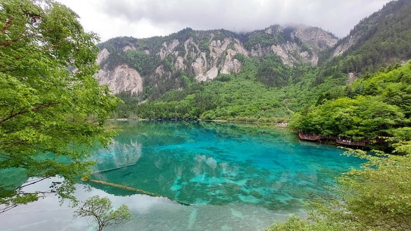 Chiêm ngưỡng vẻ đẹp Cửu Trại Câu thiên nhiên