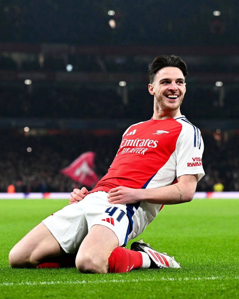Declan Rice wife (vợ) và chuyện tình đẹp bên bạn gái Lauren Fryer