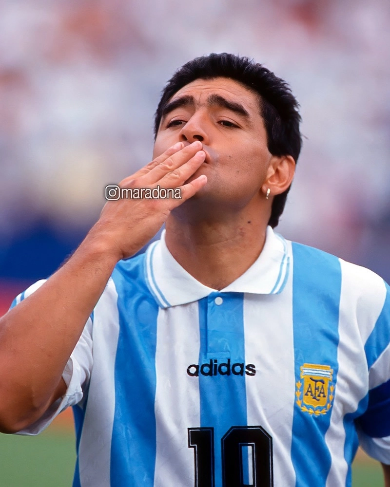 Diego Maradona age ông hưởng thọ 60 tuổi (1960-2020)