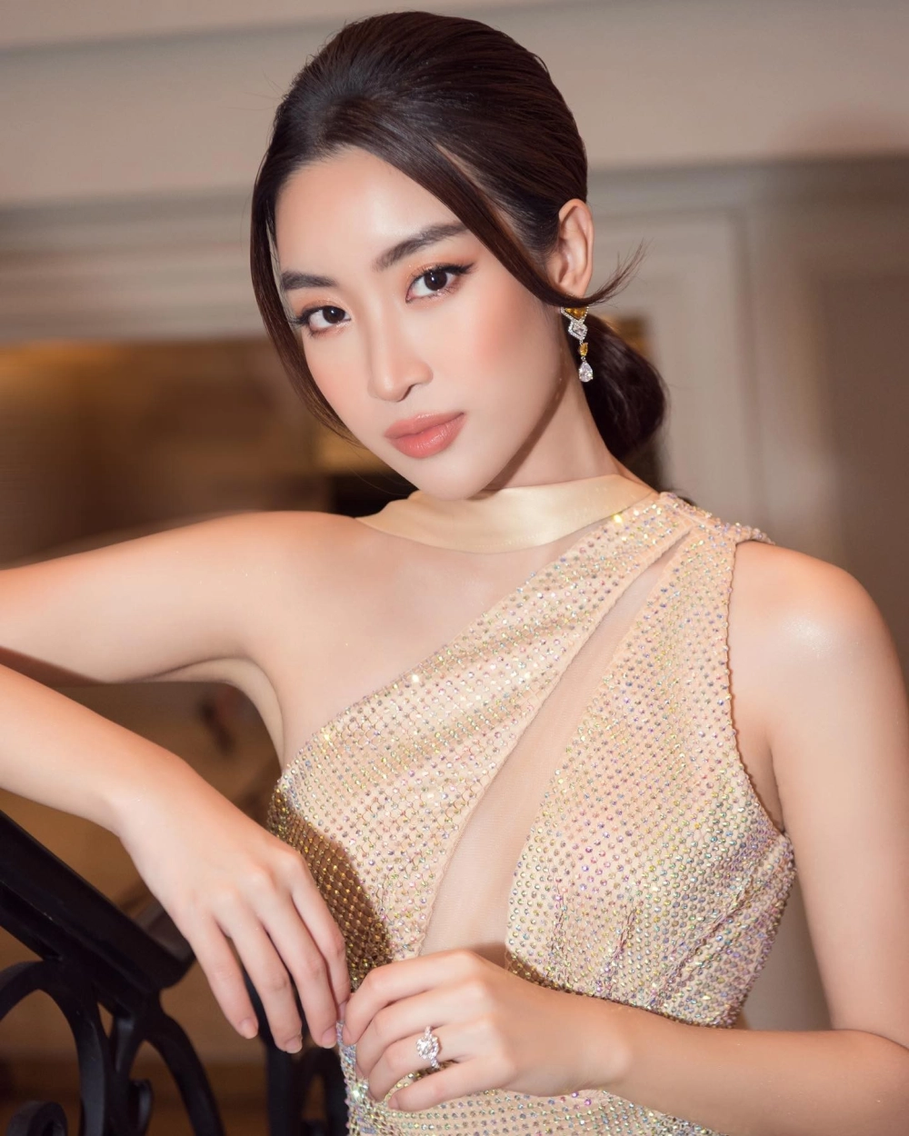 Đỗ Mỹ Linh sinh năm 1996, nàng hậu gốc Hà Nội