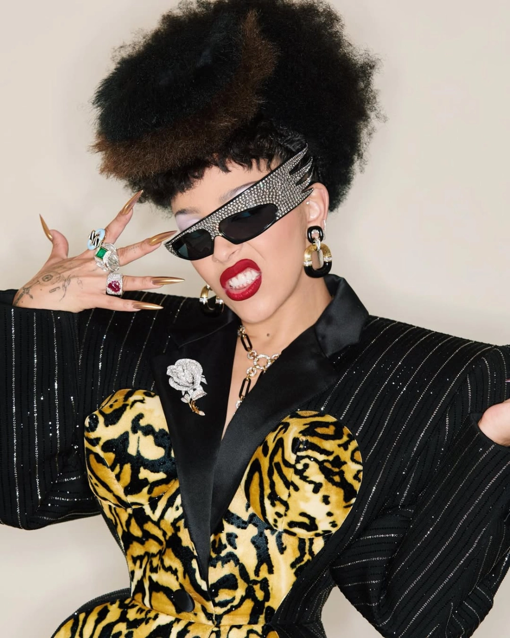 Streets Doja Cat bản hit R&B và chiếc trend silhouette viral toàn cầu