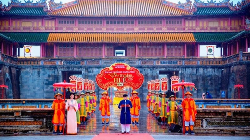 Thức dậy cùng sắc màu Festival Huế rực rỡ