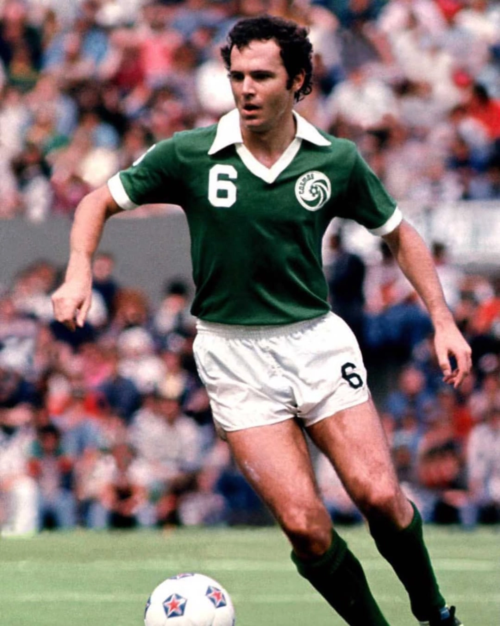 Franz Beckenbauer number và chiếc áo số 5 đã thành biểu tượng