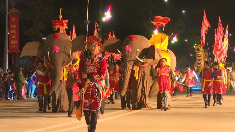 Lạc lối trong Giỗ Tổ Hùng Vương nghệ thuật