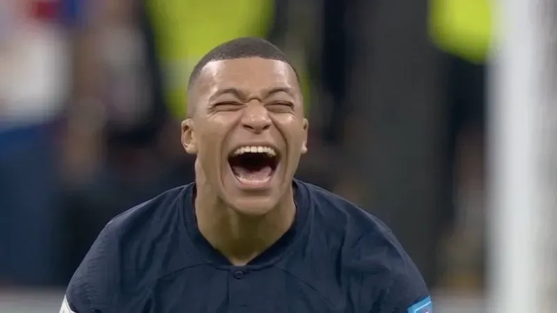 Nét mặt khó đỡ trong haha meme face cực chất