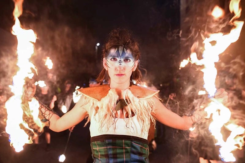 Tìm về Hogmanay hấp dẫn