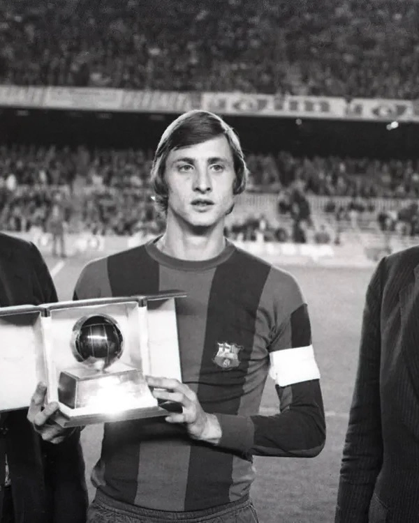 Johan Cruyff dead và sự ra đi của một huyền thoại vĩ đại