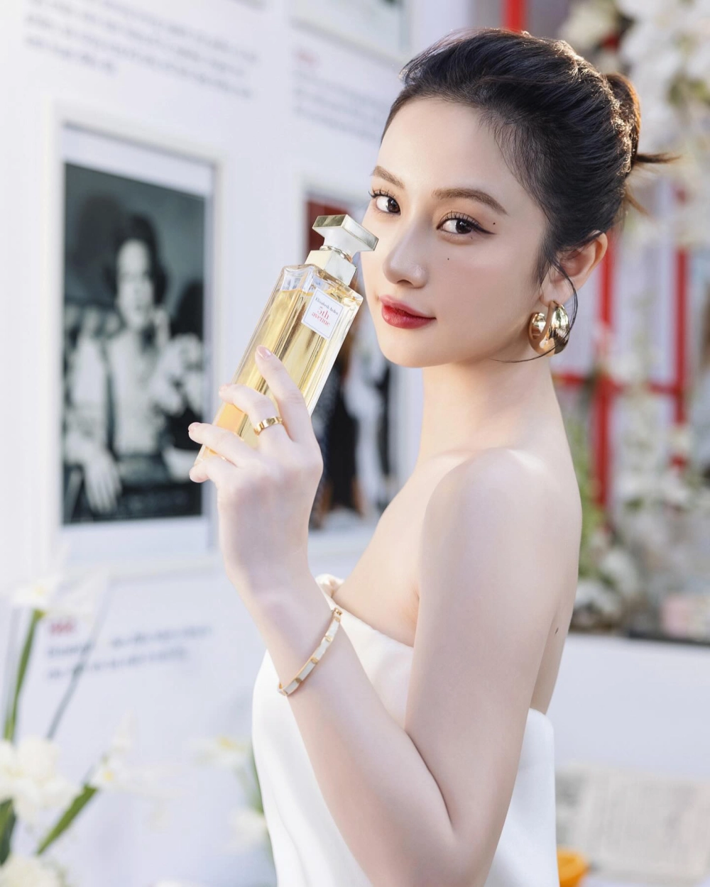 Jun Vũ cao bao nhiêu cô sở hữu chiều cao 1m60