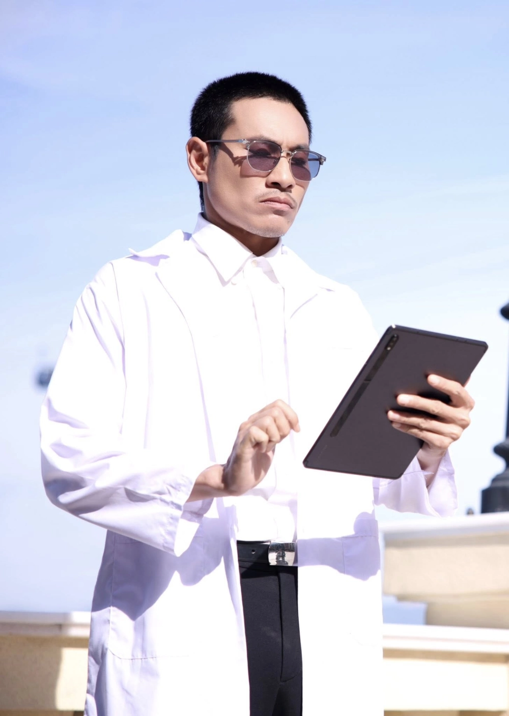 Phim chiếu rạp Kiều Minh Tuấn và những bộ phim doanh thu trăm tỷ