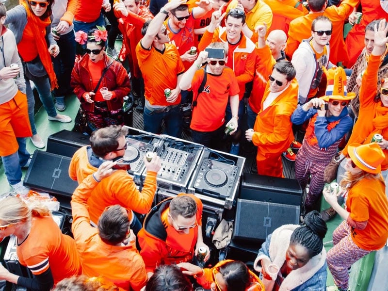 Săn những bức ảnh King's Day rực rỡ