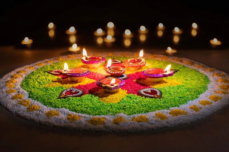 Cười sảng với Lễ hội ánh sáng Diwali truyền thống