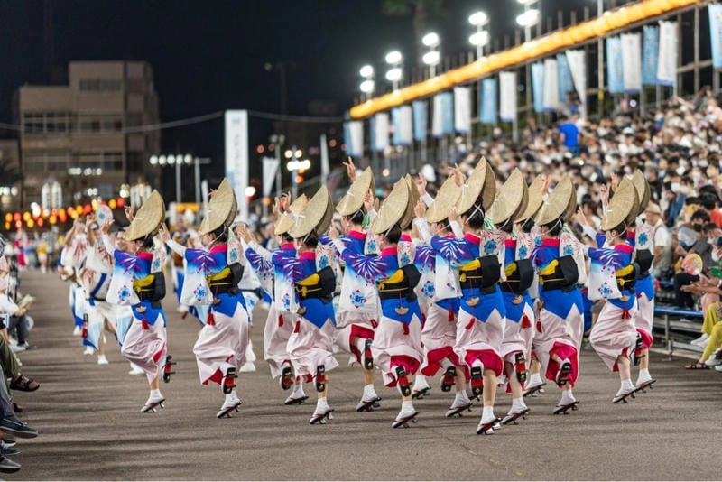 Tìm hiểu nguồn gốc và ý nghĩa lễ hội Awa Odori