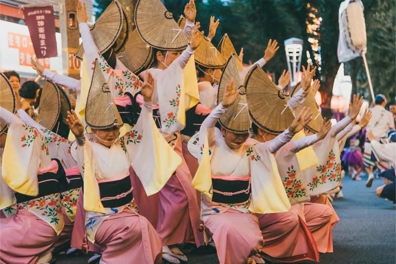 Gợi ý những bức lễ hội Awa Odori nổi bật