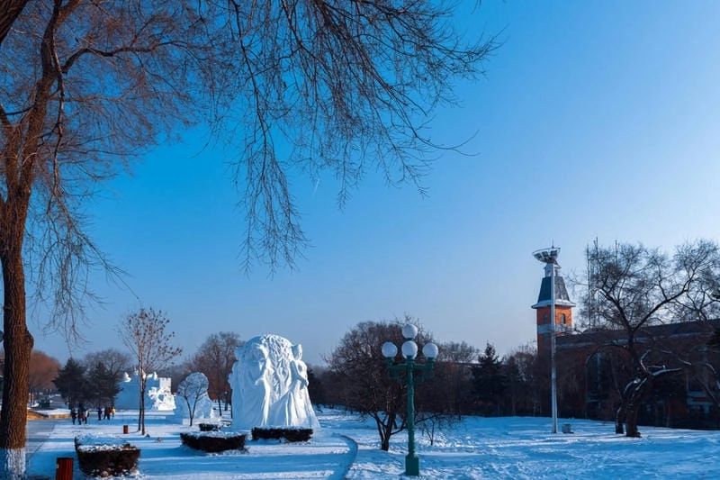 Cười sảng với lễ hội băng đăng Harbin độc đáo