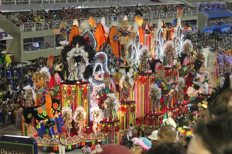 Săn những bức ảnh lễ hội Carnival Rio de Janeiro sôi động
