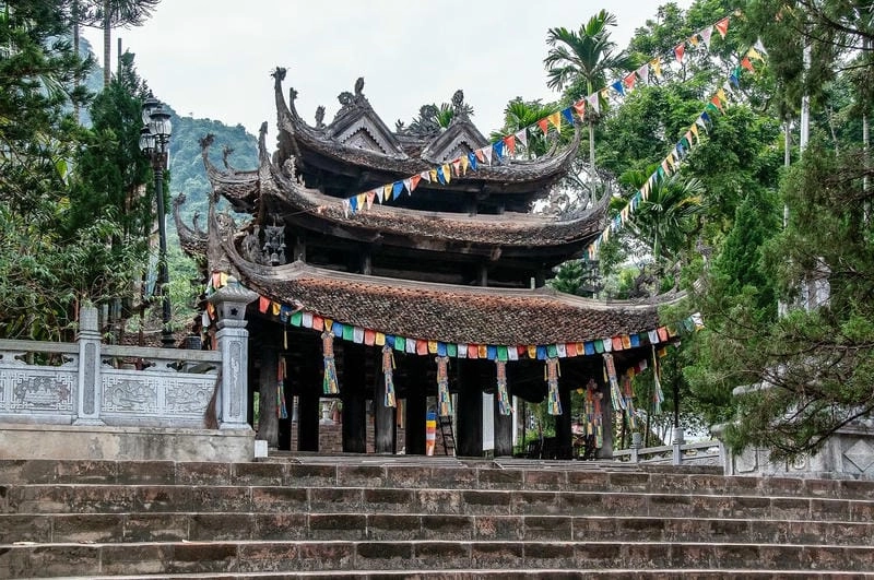 Tải ngay Lễ hội Chùa Hương long trọng