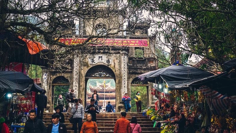 Khám phá những hoạt động chính trong Lễ hội Chùa Hương