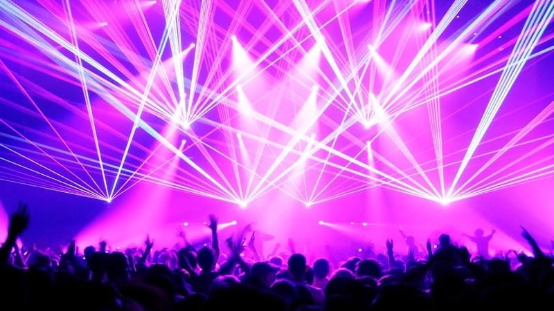 Lạc lối trong lễ hội Coachella lung linh