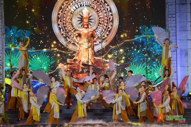 Tìm về Lễ hội Đền Hùng cuốn hút