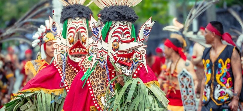 Cười sảng với Lễ hội Gawai Dayak nổi bật