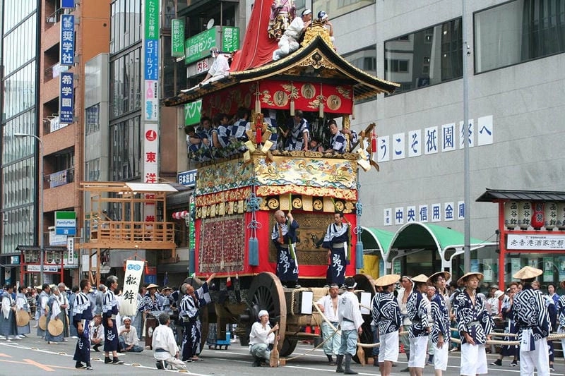 Săn những bức ảnh lễ hội Gion Matsuri sôi động