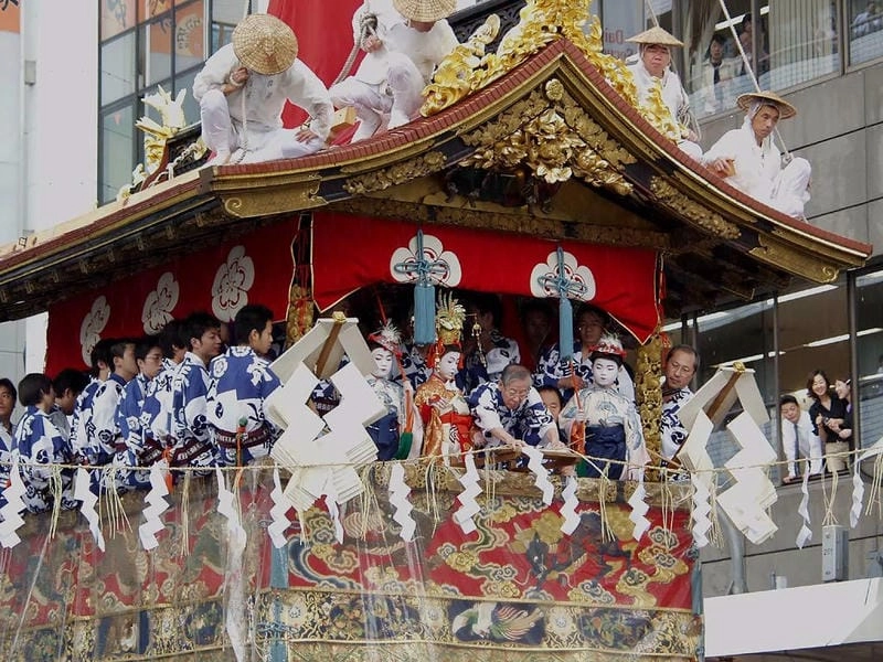 Thức dậy cùng lễ hội Gion Matsuri ấn tượng