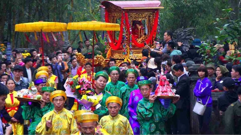 Khám phá các hoạt động độc đáo tại Lễ hội Đền Sóc