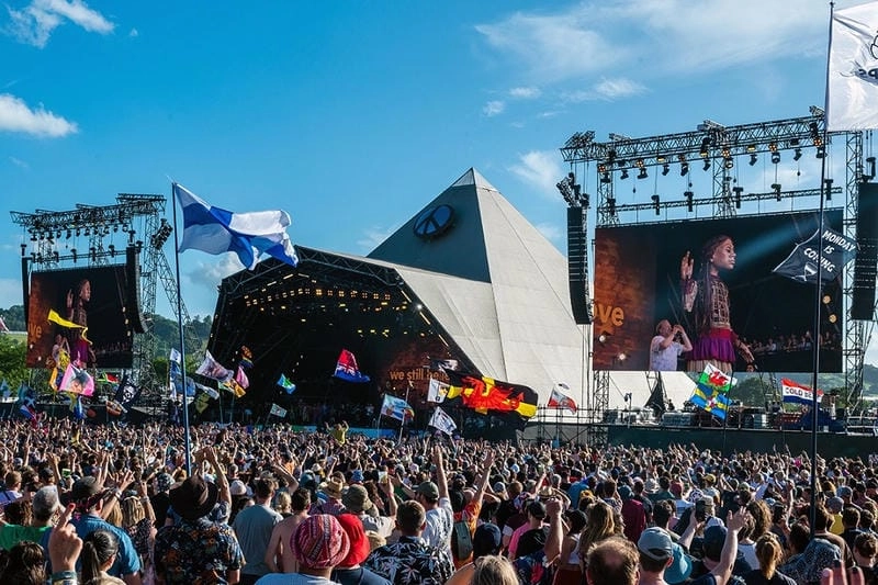 Săn những bức ảnh Lễ hội Glastonbury rực rỡ