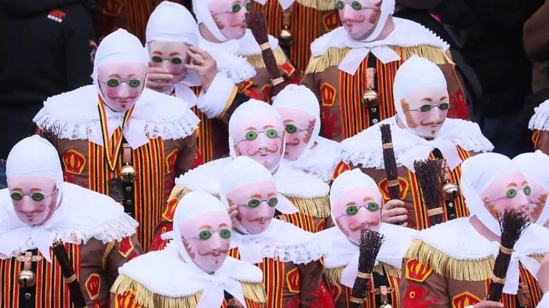 Tìm về lễ hội hóa trang Binche huyền ảo