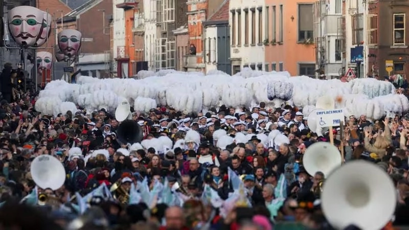 Tải ngay lễ hội hóa trang Binche truyền thống