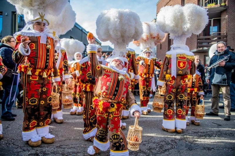 Tìm hiểu nguồn gốc và ý nghĩa lễ hội hóa trang Binche