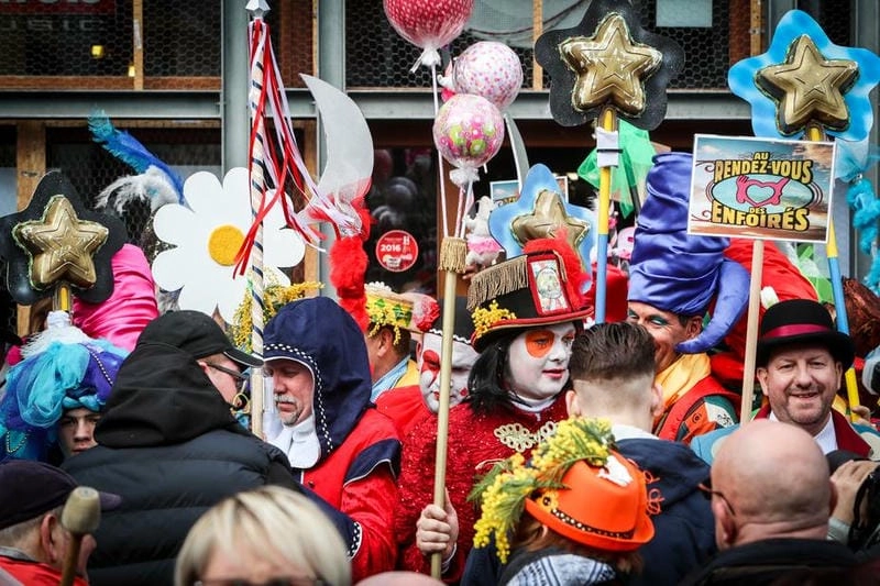 Thức dậy cùng lễ hội hóa trang Binche đặc sắc