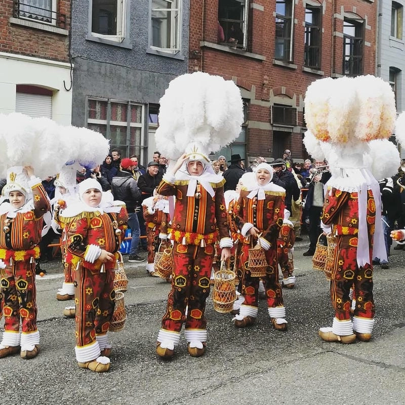 Gợi ý những bức lễ hội hóa trang Binche ấn tượng