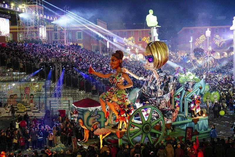 Cùng đắm mình trong lễ hội hóa trang Nice rực rỡ