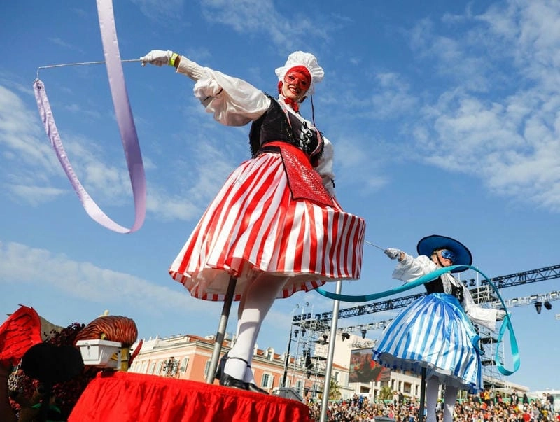 Tìm về lễ hội hóa trang Nice hoành tráng