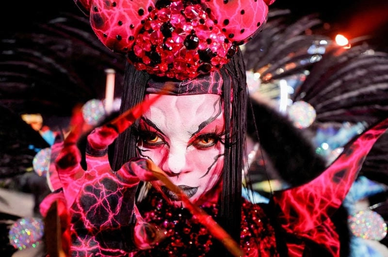 Cười sảng với lễ hội hóa trang Nice truyền thống