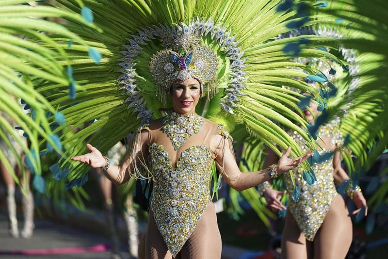 Săn những bức ảnh lễ hội hóa trang Nice sôi động