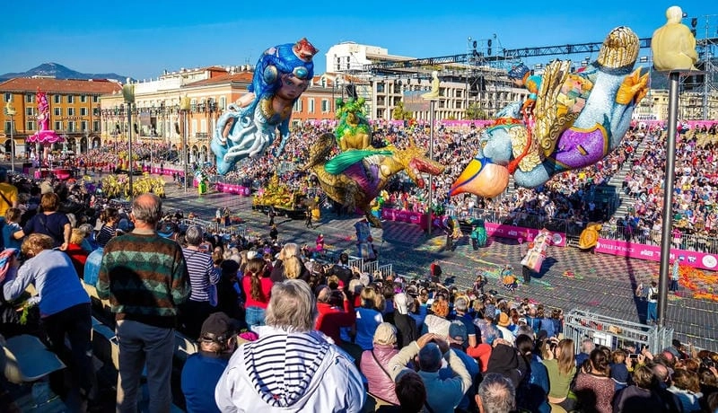 Lạc lối trong lễ hội hóa trang Nice đặc sắc