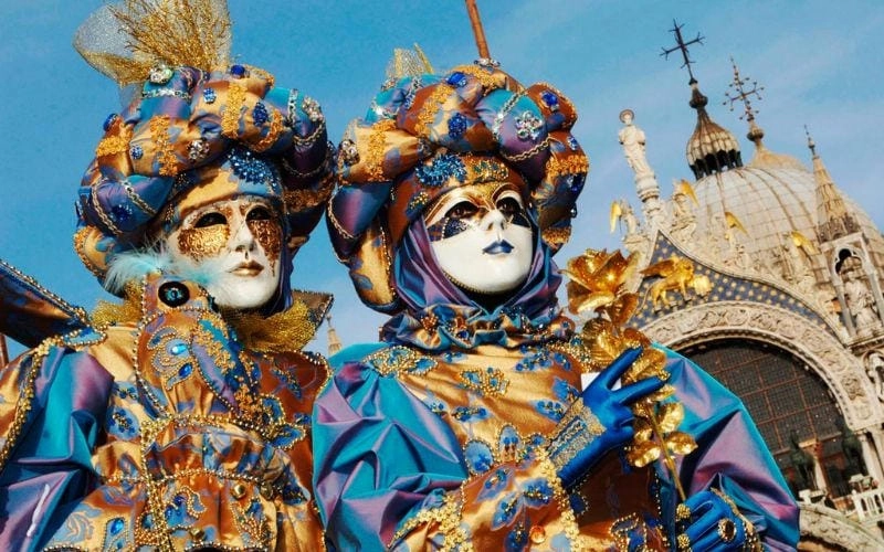 Tìm về lễ hội hóa trang Venice hoành tráng