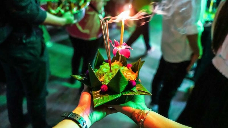 Ngắm nhìn vẻ đẹp Lễ hội Loy Krathong thơ mộng