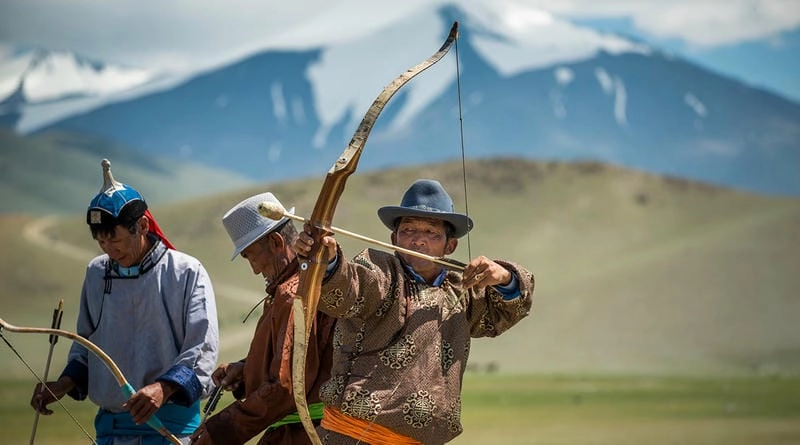 Cùng du ngoạn lễ hội Naadam nổi bật