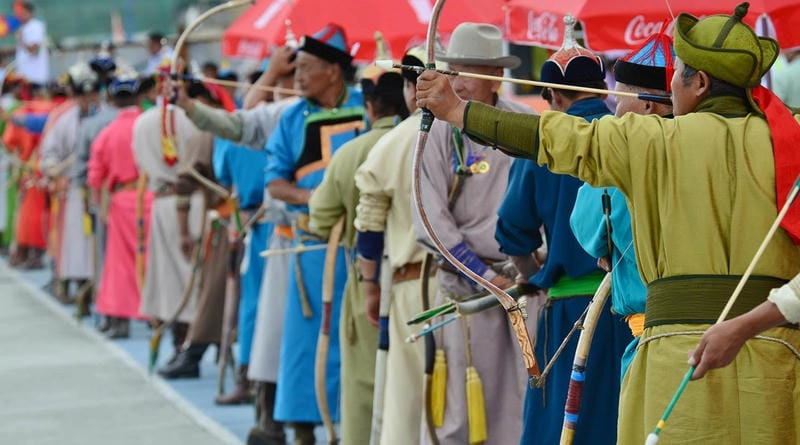 Lạc lối trong lễ hội Naadam hoành tráng