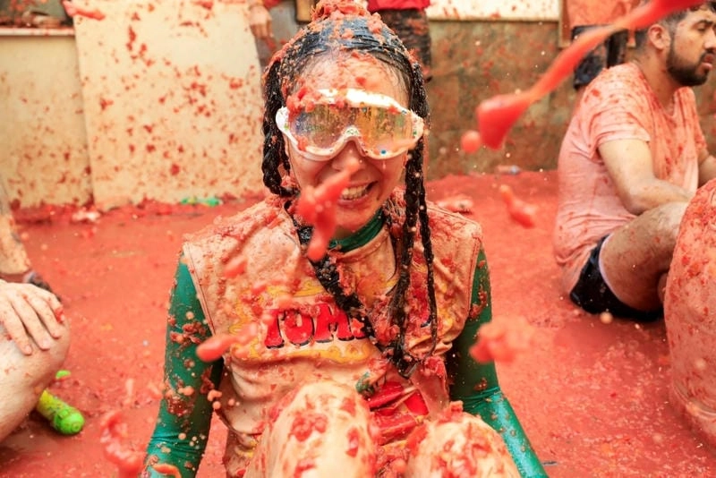 Sưu tầm những bức lễ hội ném cà chua La Tomatina vui nhộn