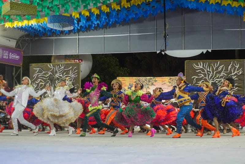 Sưu tầm những bức lễ hội ngoài trời nổi bật